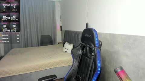 mcfly_11 online show from 04-18-26, 09:15