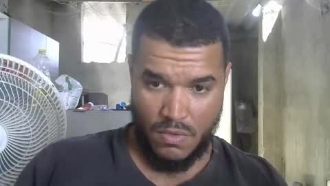 Snapshot of mcgregor_sexhot chatting on 03-29-26, 06:30 Mcgregor online show from 03-29-26, 06:30