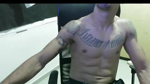 Snapshot of mckanna chatting on 01-14-26, 02:50 mckanna online show from 01-14-26, 02:50