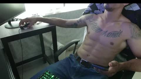 Snapshot of mckanna chatting on 02-16-26, 07:10 mckanna online show from 02-16-26, 07:10