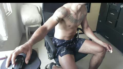 Snapshot of mckanna chatting on 04-01-26, 02:14 mckanna online show from 04-01-26, 02:14