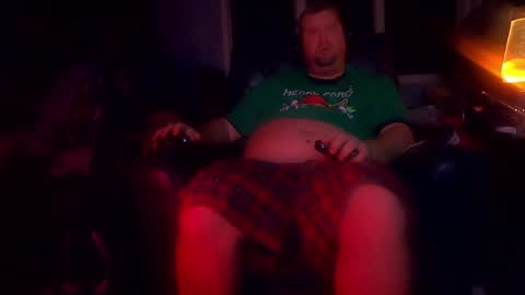 Snapshot of mckhero chatting on 12-15-24, 04:18 Sean online show from 12-15-24, 04:18