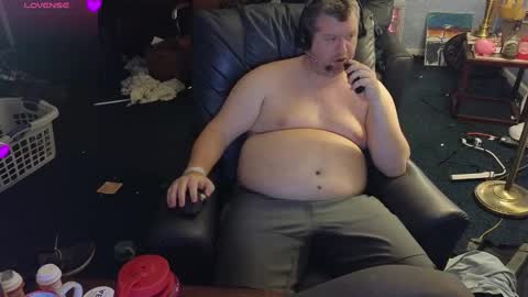 Snapshot of mckhero chatting on 12-27-24, 06:03 Sean online show from 12-27-24, 06:03