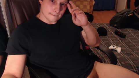 mclovi19 online show from 12-27-24, 02:12