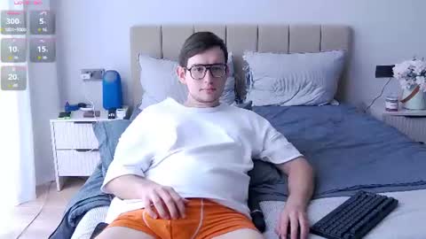 McLovin online show from 06-19-26, 09:46