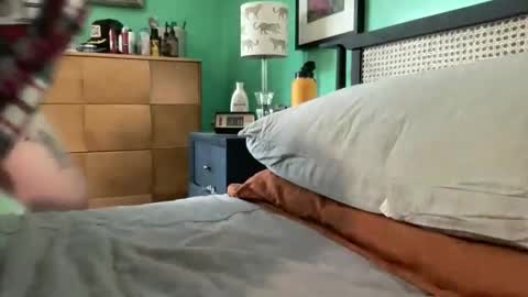 mcrizzle2 online show from 04-18-26, 07:07