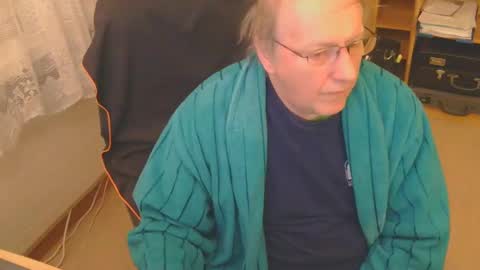 Snapshot of mcswis6 chatting on 01-07-25, 06:48 mcswis6 online show from 01-07-25, 06:48