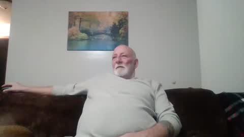 mdane99 online show from 12-31-24, 01:41