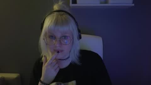 Roze online show from 05-22-26, 01:46