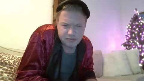 me2283 online show from 12-10-24, 03:30