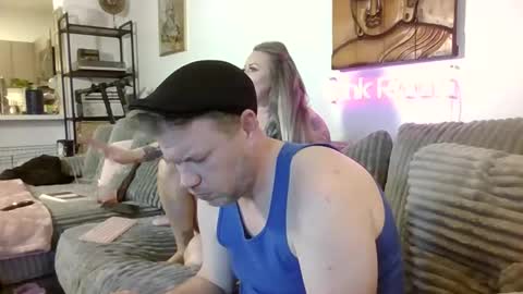 me2283 online show from 02-28-25, 12:21