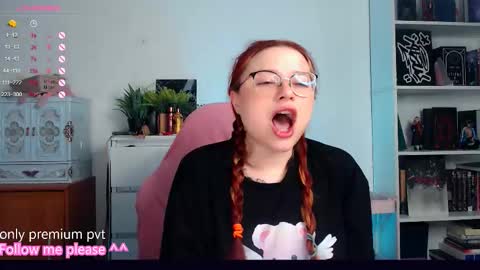 Snapshot of me_hanna chatting on 11-06-25, 10:21 Hanna online show from 11-06-25, 10:21