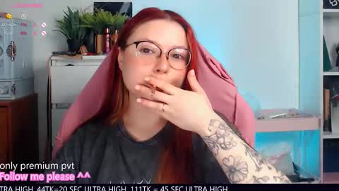 Snapshot of me_hanna chatting on 11-07-25, 10:43 Hanna online show from 11-07-25, 10:43