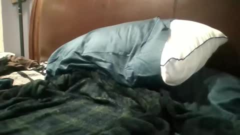 yung n hung online show from 12-21-25, 01:07