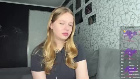 Michelle online show from 09-09-25, 01:05