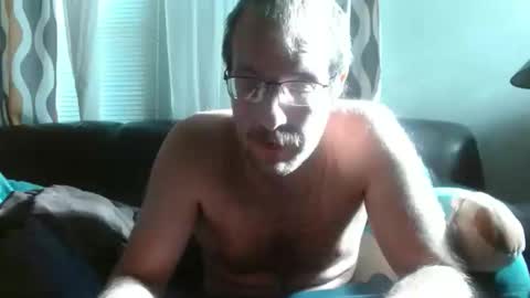 Snapshot of meatinyourgrill chatting on 01-15-26, 05:49 meatinyourgrill online show from 01-15-26, 05:49