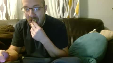 Snapshot of meatinyourgrill chatting on 02-03-26, 03:15 meatinyourgrill online show from 02-03-26, 03:15