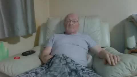 Snapshot of mecos539 chatting on 04-25-26, 10:07 mecos539 online show from 04-25-26, 10:07