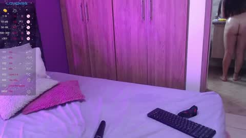 medelyn  Instagram mady evans13 online show from 01-10-25, 09:10