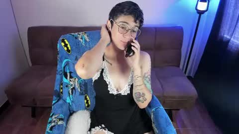 Snapshot of medianocheblue chatting on 07-08-26, 03:38 medianocheblue online show from 07-08-26, 03:38