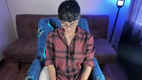Snapshot of medianocheblue chatting on 07-22-26, 03:37 medianocheblue online show from 07-22-26, 03:37