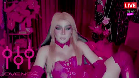 THE QUEEN ALPHA   Queen Medusa Prey online show from 04-01-26, 05:52