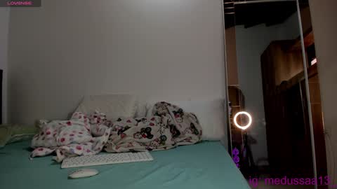 Snapshot of medussa13 chatting on 12-23-24, 12:08 medussa13 online show from 12-23-24, 12:08