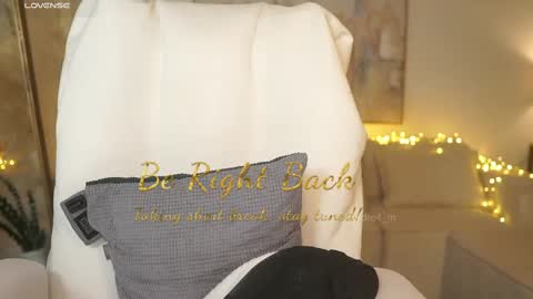 Andrea  online show from 03-11-25, 03:34