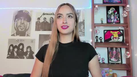 Snapshot of meeowlody chatting on 02-28-25, 12:54 Emily online show from 02-28-25, 12:54