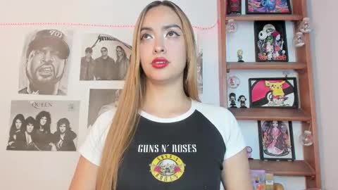 Snapshot of meeowlody chatting on 10-24-25, 07:10 Emily online show from 10-24-25, 07:10