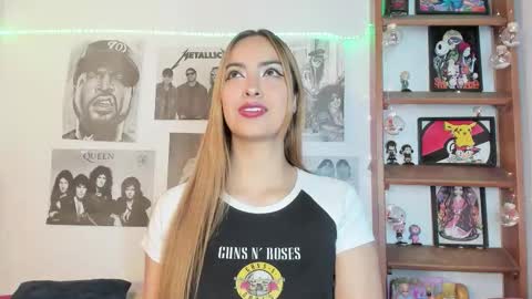 Snapshot of meeowlody chatting on 11-20-25, 11:15 Emily online show from 11-20-25, 11:15