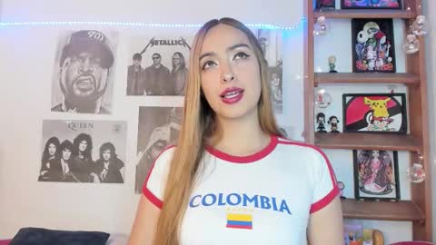 Snapshot of meeowlody chatting on 11-22-25, 10:42 Emily online show from 11-22-25, 10:42