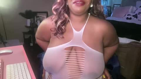 Snapshot of meetsouthernpeach chatting on 09-09-25, 03:50 Southern Peach online show from 09-09-25, 03:50