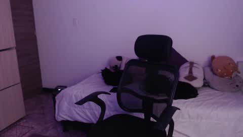 Meev online show from 03-10-25, 04:17