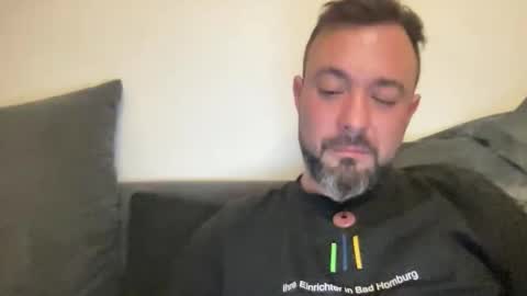 mega1185264 online show from 12-18-25, 07:09