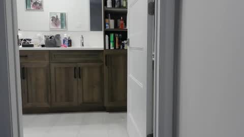 Snapshot of megadon1990 chatting on 12-14-25, 01:44 megadon1990 online show from 12-14-25, 01:44