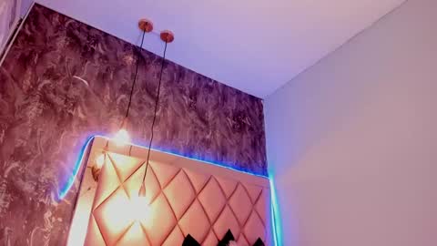 M E G A N online show from 02-20-25, 07:08