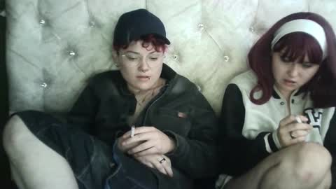 Megan and sophi online show from 01-11-25, 11:45