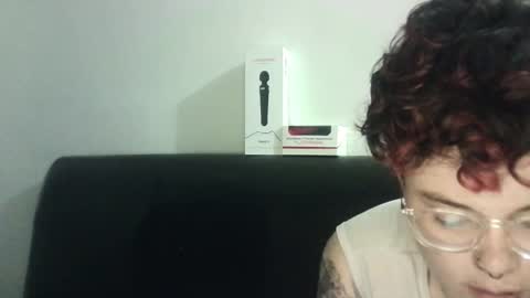 Megan and sophi online show from 02-18-25, 08:05