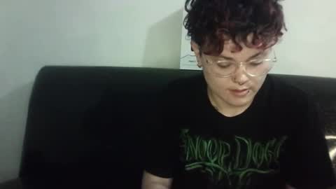 Megan and sophi online show from 02-28-25, 06:43