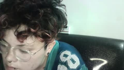 Megan and sophi online show from 03-02-25, 02:08