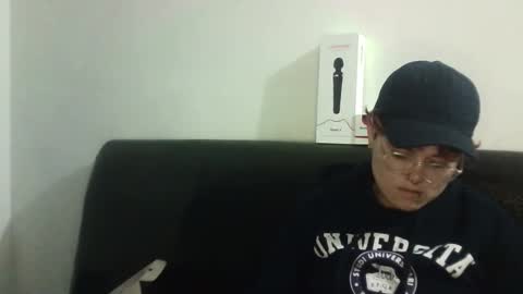 Megan and sophi online show from 03-03-25, 03:52