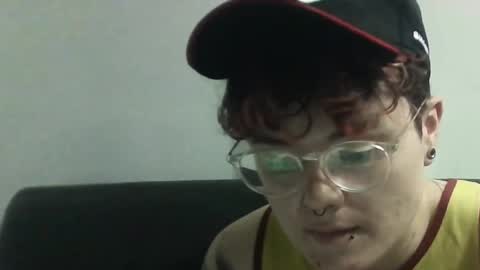 Megan and sophi online show from 03-05-25, 02:14