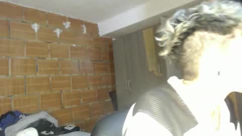 Megan and sophi online show from 04-01-26, 02:56