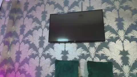 Snapshot of megan_cruzgb chatting on 12-15-24, 01:46 Carolina Paez online show from 12-15-24, 01:46