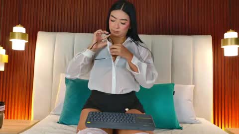 Carolina Paez online show from 05-19-26, 12:33