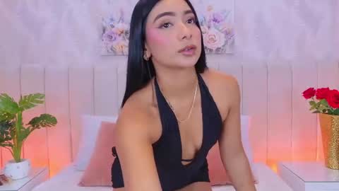 Snapshot of megan_cruzgb chatting on 07-07-26, 12:20 Carolina Paez online show from 07-07-26, 12:20