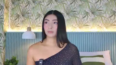 Snapshot of megan_cruzgb chatting on 07-29-26, 12:36 Carolina Paez online show from 07-29-26, 12:36