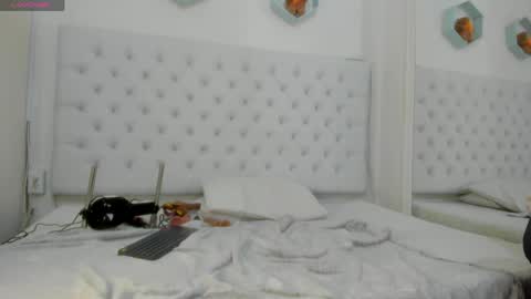 Snapshot of megan_hally chatting on 04-25-26, 01:41 Megan online show from 04-25-26, 01:41