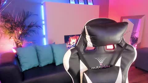    online show from 09-10-25, 02:33